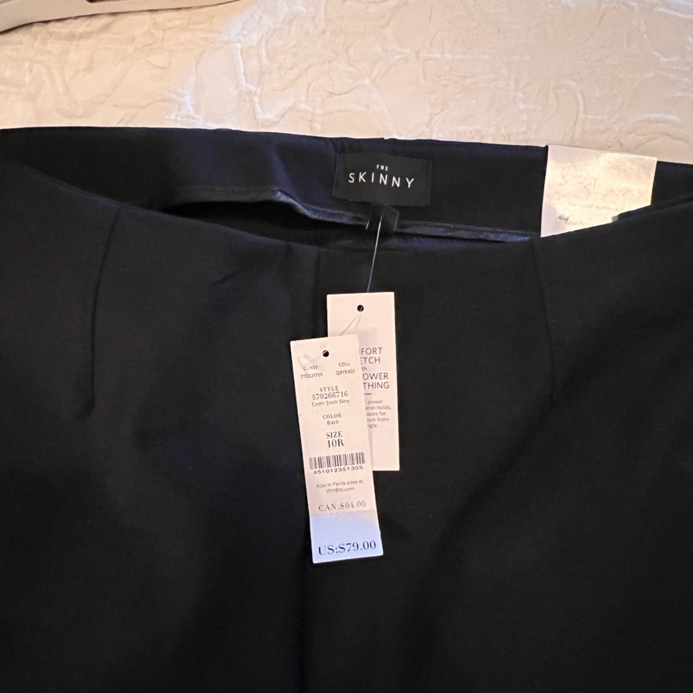 NWT Size 10 White House Black Market black pants with side zipper. The Skinny.